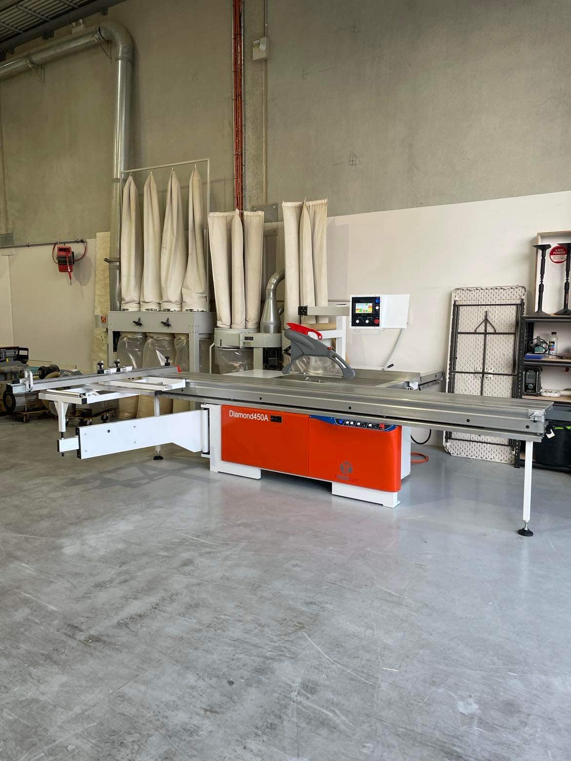 ToughCut 400mm (16") 7.5HP 3.2m Sliding Table (Optional Upgrade to 3.8m Sliding Table) with Overhead Control & Automatic Rise / Fall & Tilt Panel Saw 415V Diamond 450B