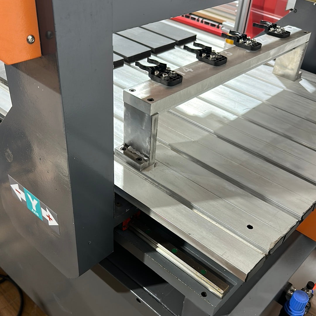 ToughCut 600mm x 900mm Linear CNC Router with Auto Tool Change TOPAZ TCAKM6090C