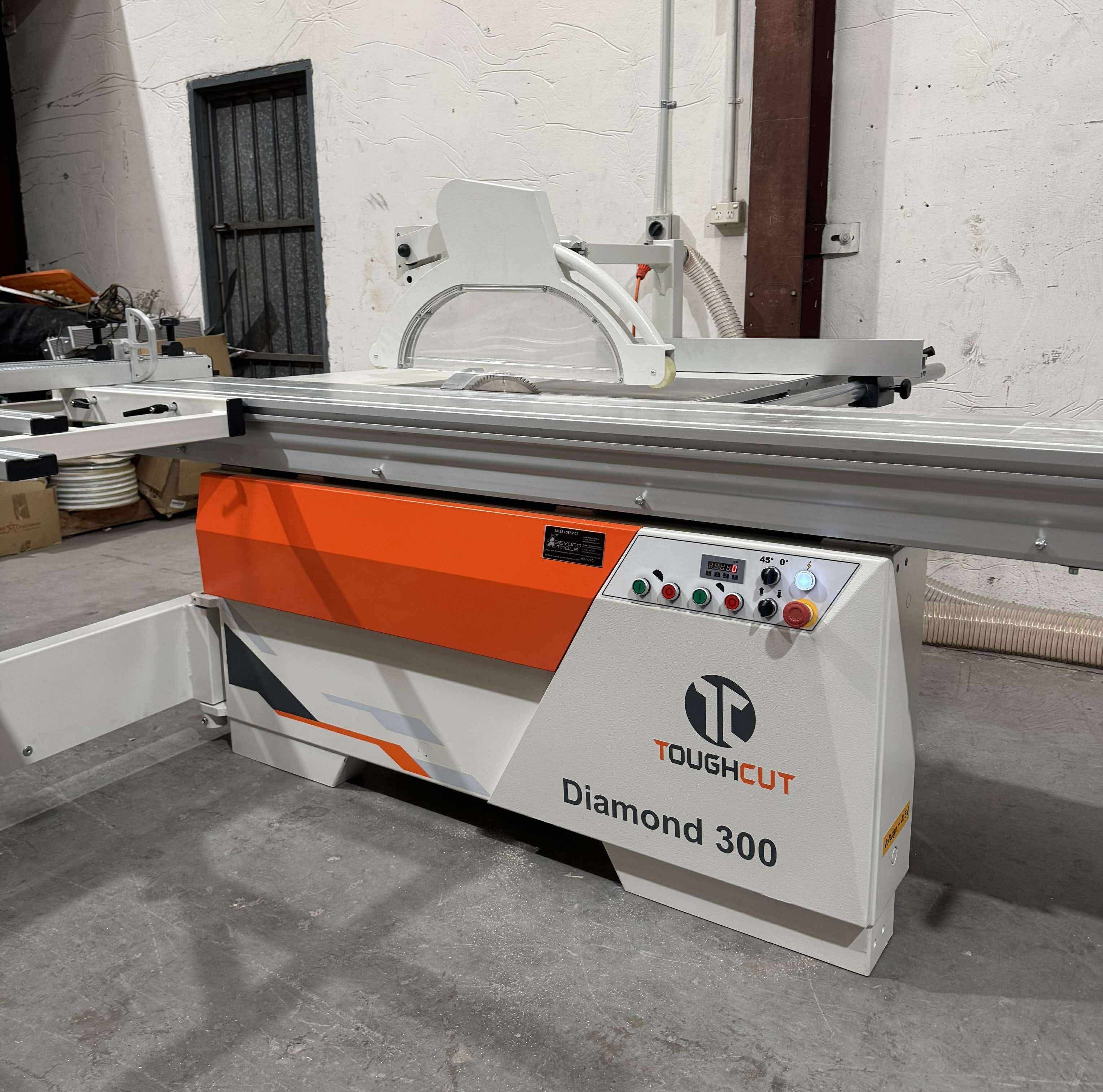 ToughCut 315mm (12") 3HP 2.6m Sliding Table Automatic Rise / Fall & Tilt Panel Saw 240V Diamond 300